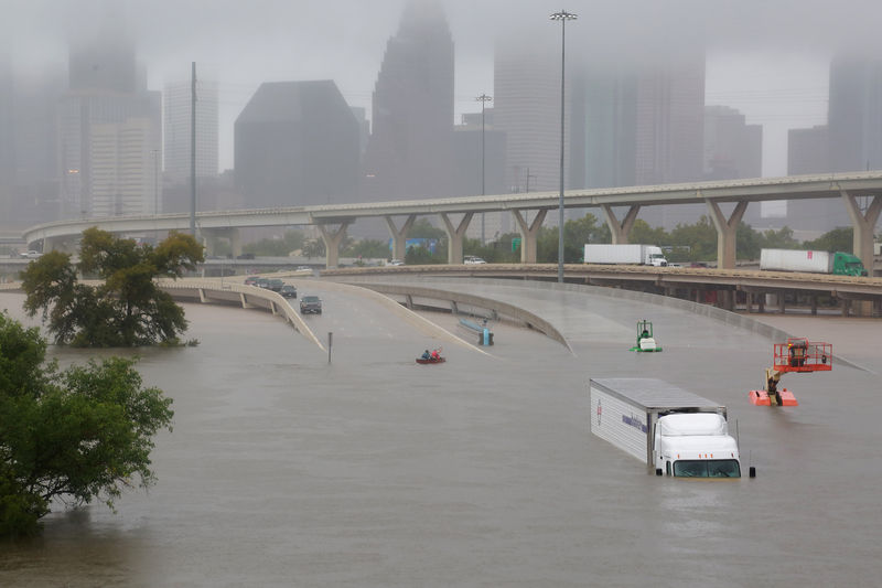 © Reuters. Submerged freeways from the effects of Hurricane Harvey are seen during widespread flooding in Houston