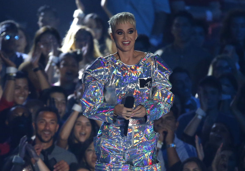 © Reuters. 2017 MTV Video Music Awards – Show – Inglewood, California