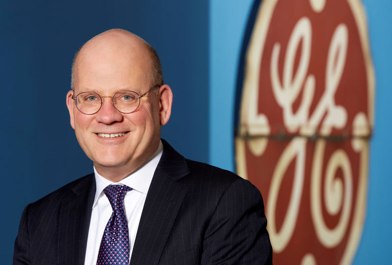 © Reuters. FILE PHOTO -Handout photo of General Electric Co's incoming chief executive John Flannery