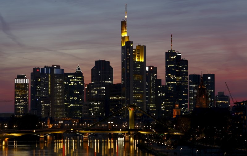 © Reuters. The famous skyline with its banking district is pictured in Frankfurt