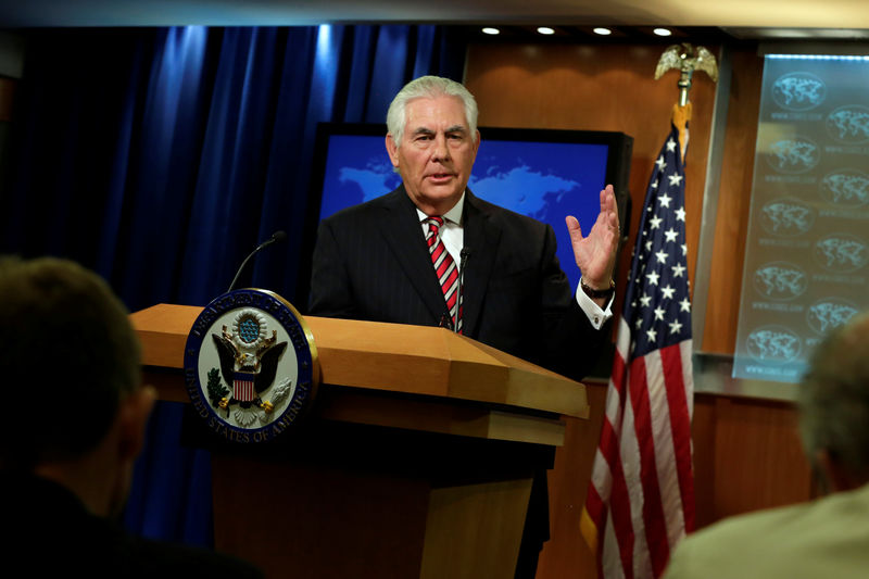 © Reuters. Secretary of State Rex Tillerson speaks at a press briefing