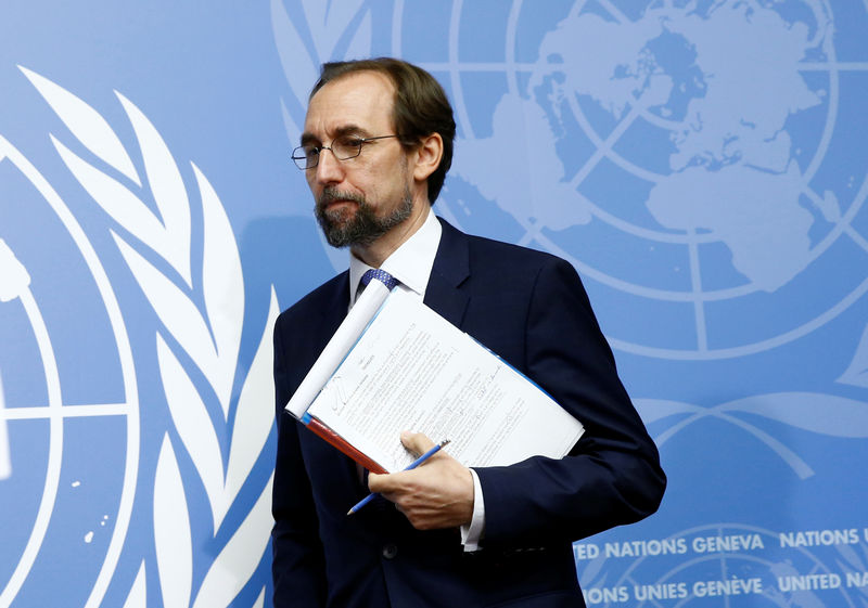 © Reuters. Zeid Ra'ad Al Hussein U.N. High Commissioner for Human Rights arrives for a news conference on Venezuela in Geneva