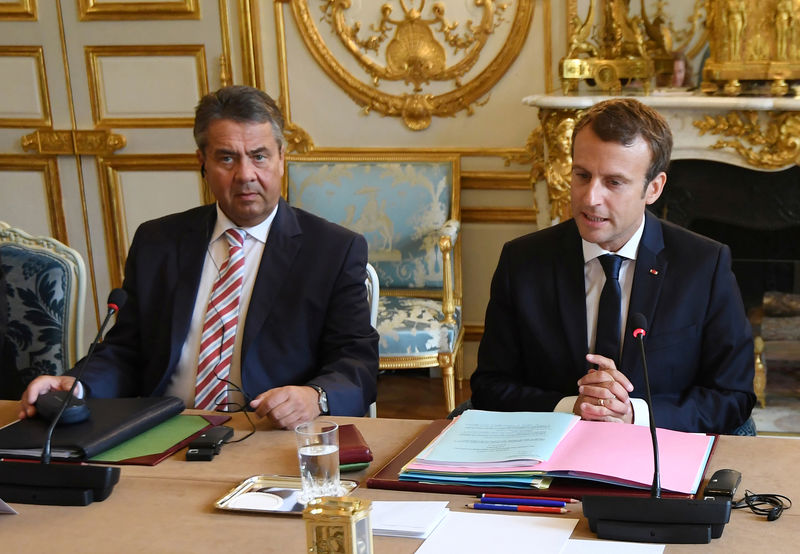 © Reuters. GABRIEL "IMPRESSIONNÉ" PAR LA RÉFORME DU DROIT DU TRAVAIL FRANÇAISE