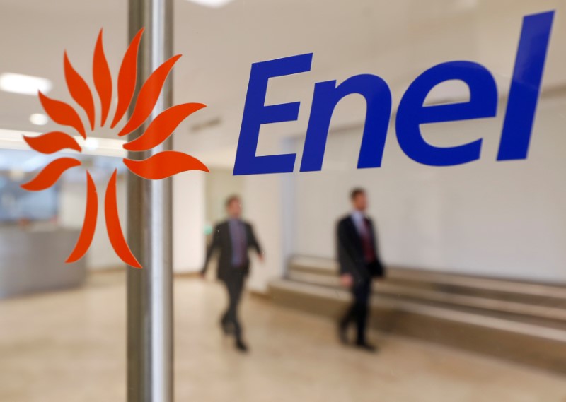 © Reuters. La sede di Enel a Roma