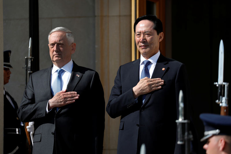 © Reuters. ماتيس: أمريكا لم تستبعد الحلول الدبلوماسية مع كوريا الشمالية