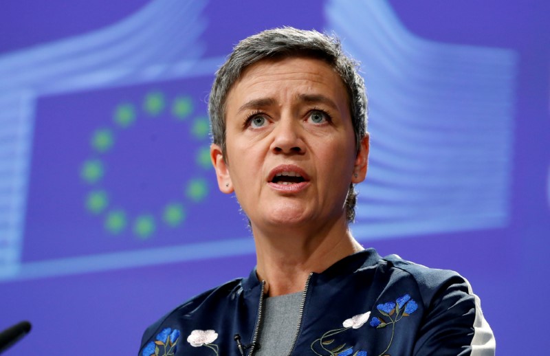 © Reuters. FILE PHOTO: EU Competition Commissioner Vestager holds a news conference in Brussels