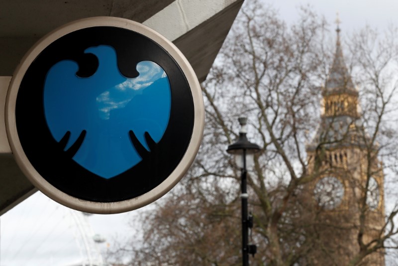 © Reuters. FILE PHOTO: A Barclays sign is seen outside a branch of the bank in London