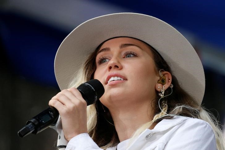 © Reuters. Cantora Miley Cyrus participa de programa da emissora NBC em Nova York