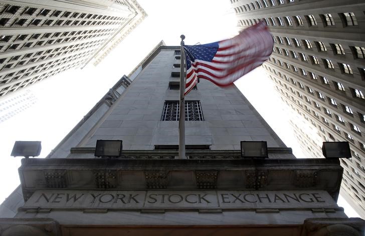 © Reuters. WALL STREET EN LÉGÈRE HAUSSE