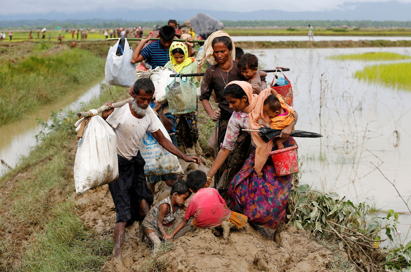 © Reuters. الأمم المتحدة: نازحون روهينجا يواجهون أزمة مساعدات بعد العنف في ميانمار