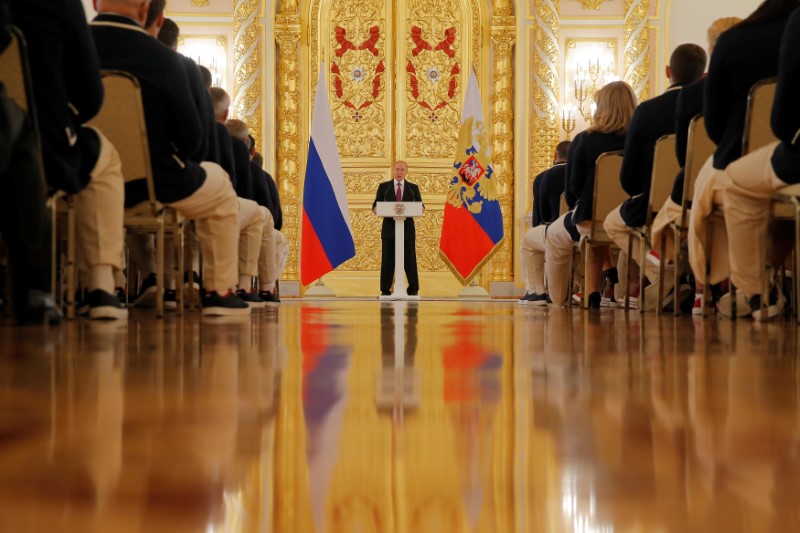 © Reuters. Russian President Putin speaks during personal send-off for members of Russian Olympic team at Kremlin in Moscow