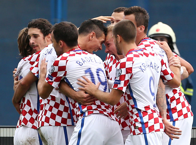 © Reuters. Croacia derrota a Kosovo y mantiene las opciones para el Mundial