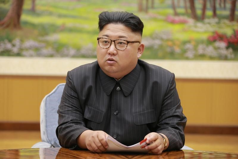 © Reuters. Il leader nordcoreano Kim Jong Un