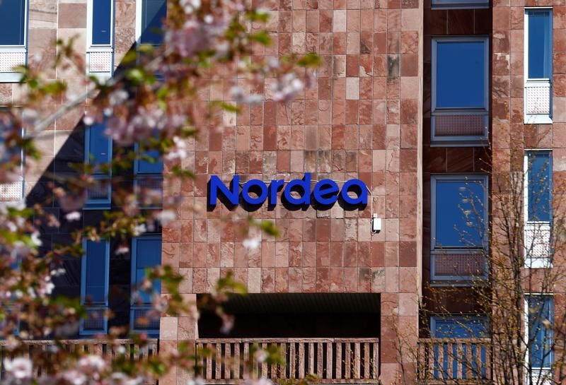 © Reuters. NORDEA TRANSFÈRE SON SIÈGE EN FINLANDE, COUP DUR POUR LA SUÈDE