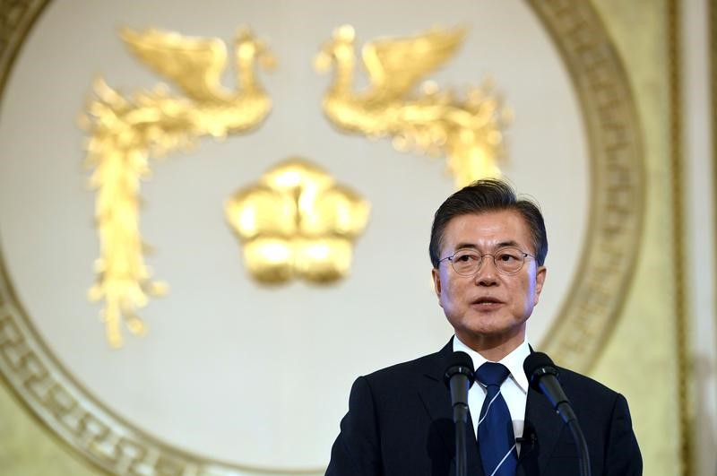 © Reuters. رئيس كوريا الجنوبية: لن تكون هناك حرب في شبه الجزيرة الكورية