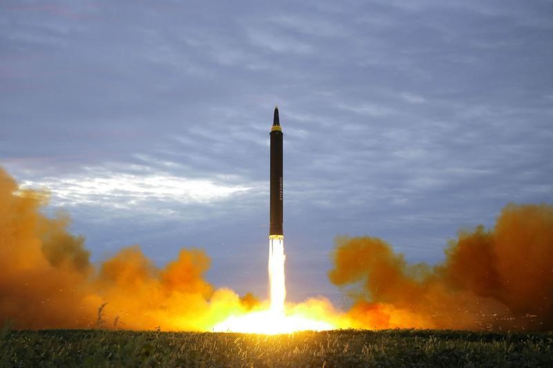 © Reuters. الصين تقر بضرورة فرض مزيد من العقوبات على كوريا الشمالية