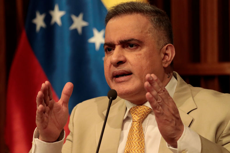 © Reuters. Novo procurador-geral da Venezuela, Tarek Saab, durante coletiva de imprensa, em Caracas