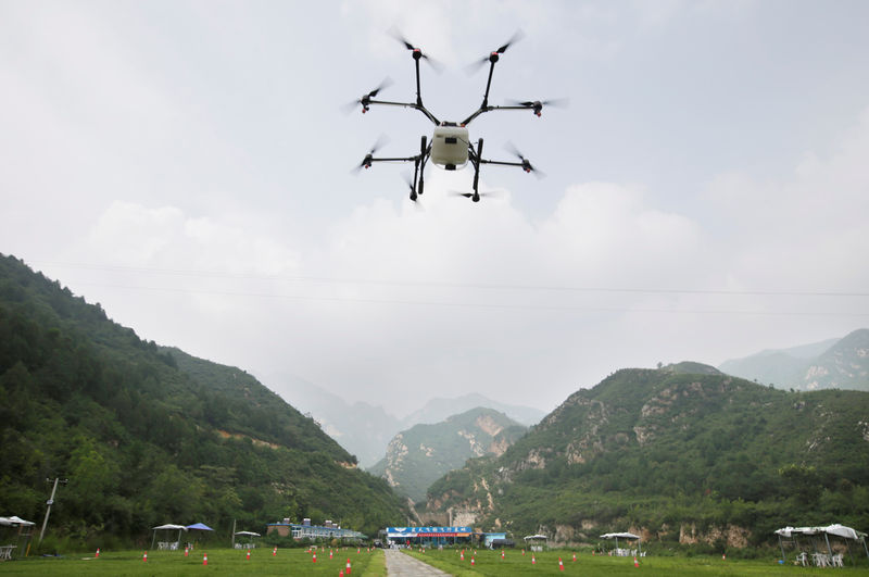 © Reuters. Drone em treinamento da escola de treinamento de drone LTFY no Japão