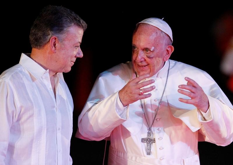 © Reuters. البابا يختتم زيارته لكولومبيا بنداء من أجل حقوق الإنسان