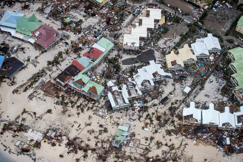 © Reuters. FILE PHOTO: View of the aftermath of Hurricane Irma on Sint Maarten Dutch part of Saint Martin island in the Caribbean