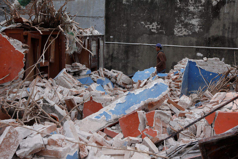 © Reuters. Casa danificada por terremoto na cidade mexicana de Ixtaltepec