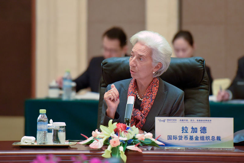 © Reuters. Managing Director Christine Lagarde of the International Monetary Fund, speaks during The 1+6 Round Table Dialogue meeting at Diaoyutai State Guesthouse