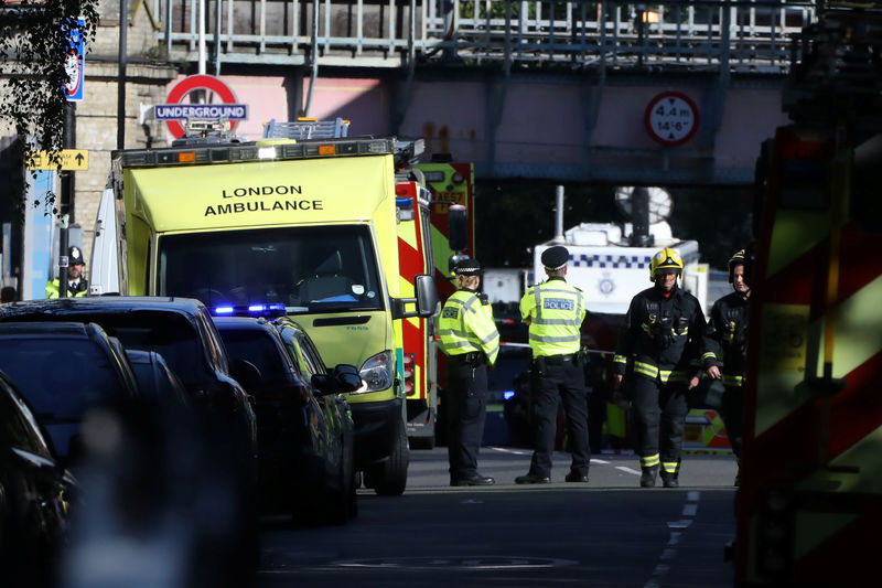 © Reuters. سكاي نيوز: العبوة المستخدمة في حادث مترو أنفاق لندن لم تنفجر بالكامل