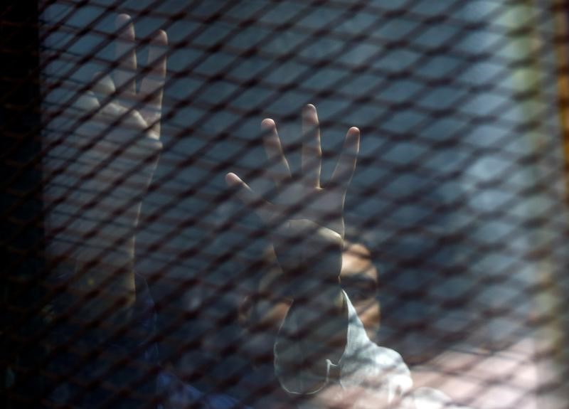 © Reuters. تحقيق-"تشريح العقل المتطرف".. نواة لمراجعات فكرية جديدة في مصر