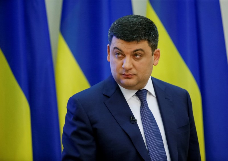 © Reuters. Ukrainian PM Groysman attends news conference in Kiev