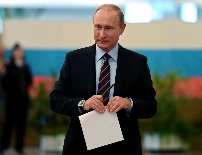 © Reuters. مبعوث واشنطن لأوكرانيا يرحب باقتراح بوتين بشأن نشر قوات دولية