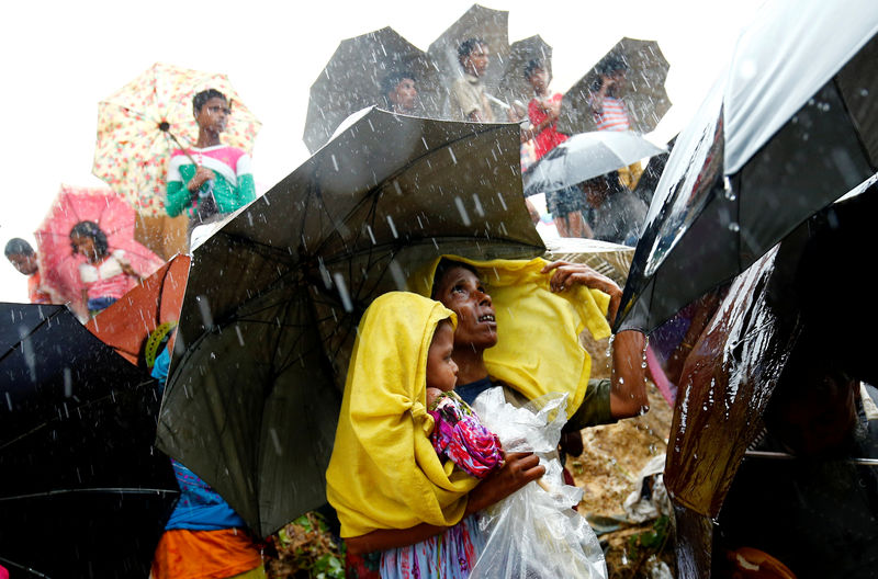 © Reuters. Una ONG advierte de riesgo de muerte de los rohingya en Bangladesh