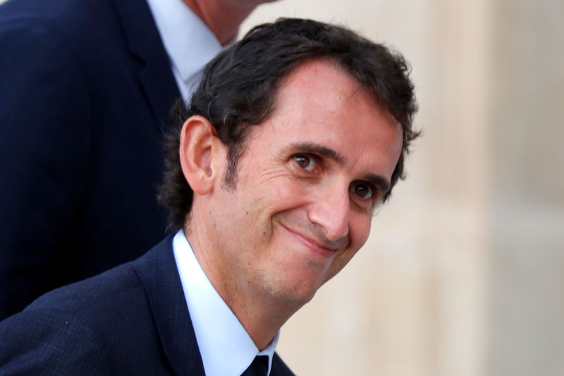 © Reuters. El nuevo CEO de Carrefour podría cerrar hipermercados en Francia
