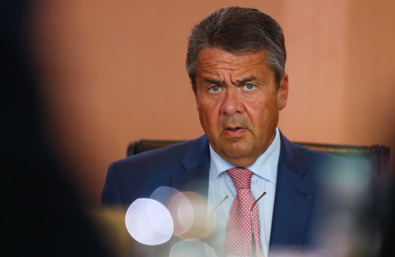 © Reuters. Weekly Cabinet meeting at the Chancellery in Berlin