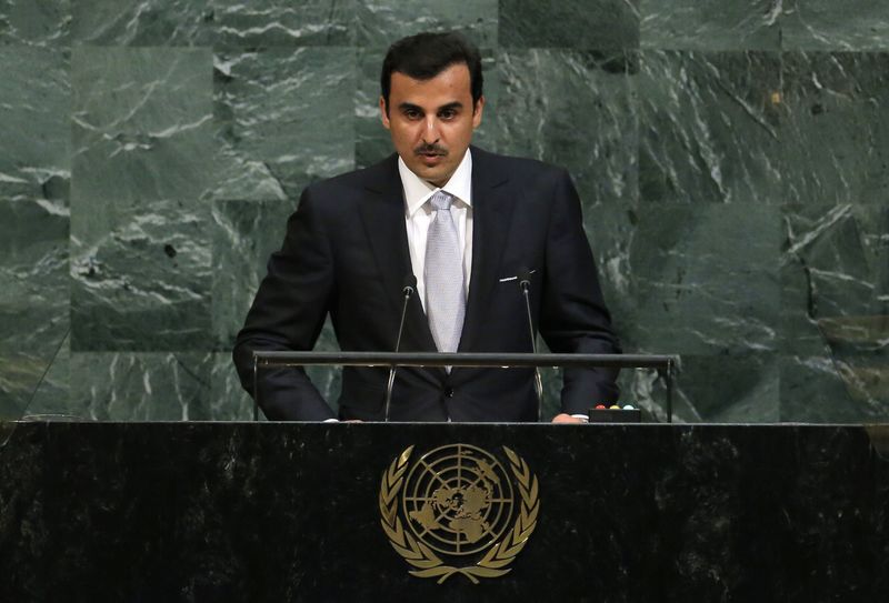 © Reuters. Qatar Emir Sheikh Tamim bin Hamad al-Thani addresses the 72nd United Nations General Assembly at U.N. headquarters in New York