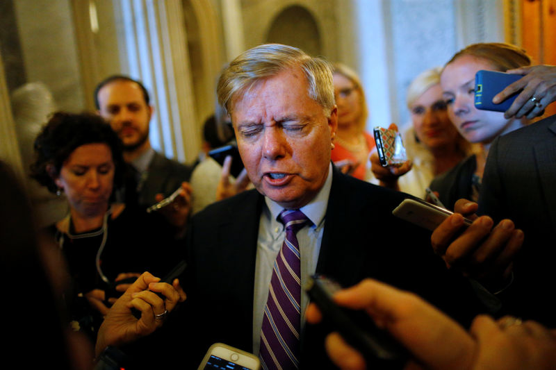 © Reuters. U.S. Senator Lindsey Graham (R-SC) speaks to reporters about proposed legislation to repeal Obamacare, after the weekly Republican caucus policy luncheon at the U.S. Capitol in Washington