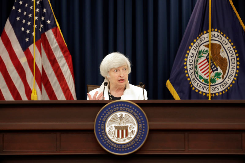 © Reuters. Глава ФРС Джанет Йеллен на пресс-конференции в Вашингтоне