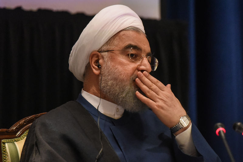 © Reuters. روحاني: إيران ستعزز قدراتها الصاروخية