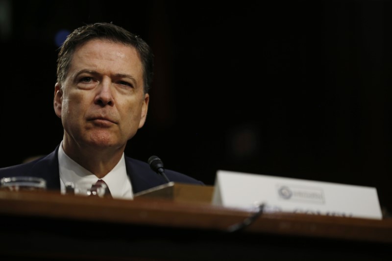 © Reuters. Former FBI Director Comey testifies before a Senate Intelligence Committee hearing in Washington