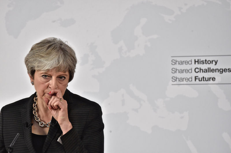 © Reuters. May pide una transición al Brexit dentro del mercado único europeo