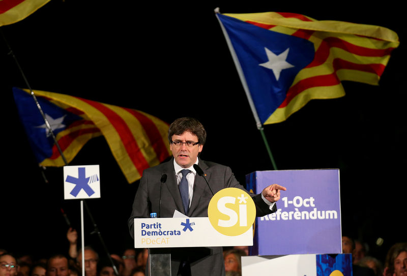 © Reuters. Puigdemont comparte otro enlace para consultar dónde votar el 1-O