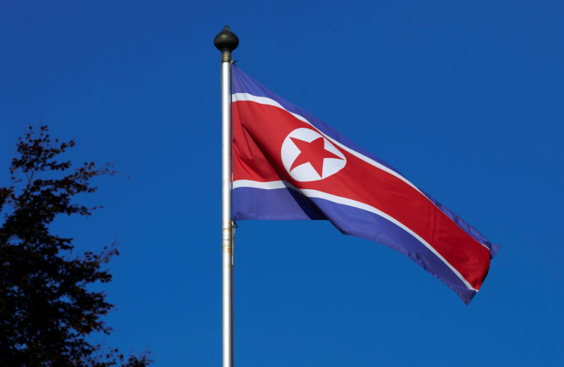 © Reuters. FILE PHOTO - A North Korean flag flies on a mast at the Permanent Mission of North Korea in Geneva