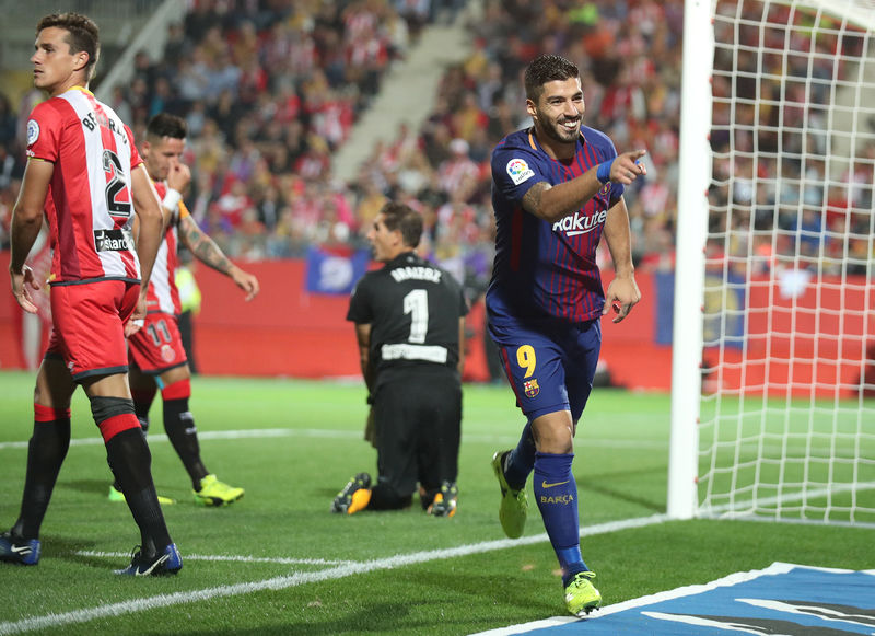 © Reuters. El Barça mantiene la ventaja sobre el Madrid tras la sexta jornada