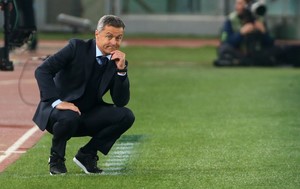 © Reuters. El Villarreal destituye al entrenador Fran Escribá
