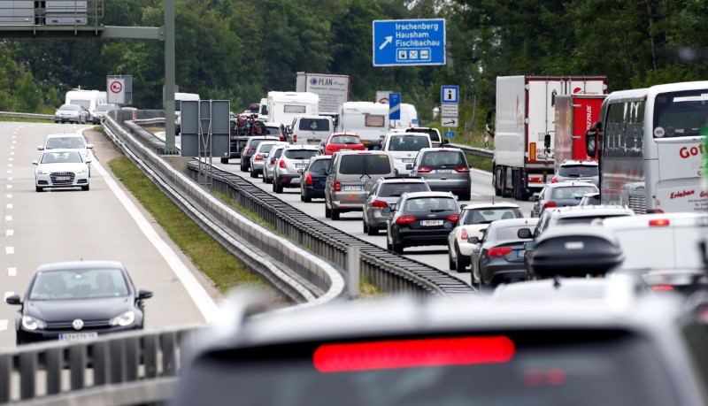 © Reuters. Cars and trucks are stuck in traffic jam near Irschenberg