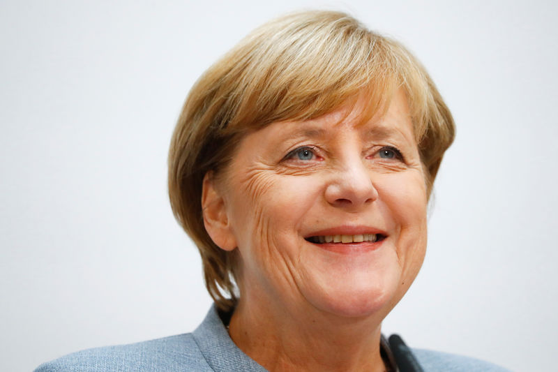 © Reuters. Chanceler alemã Angela Merkel participa de coletiva de imprensa na sede de seu partido em Berlim, Alemanha