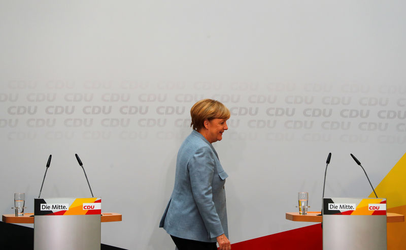 © Reuters. Merkel busca coalición tras elecciones que abren el Parlamento a la extrema derecha