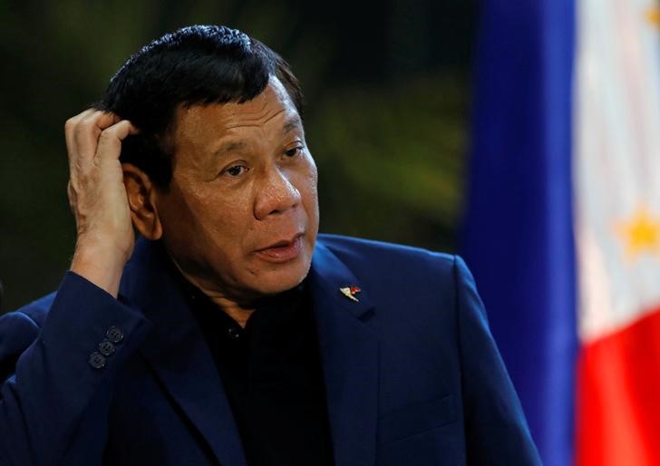© Reuters. مسؤولون: "واقعة" إطلاق نار قرب مقر إقامة رئيس الفلبين في مانيلا