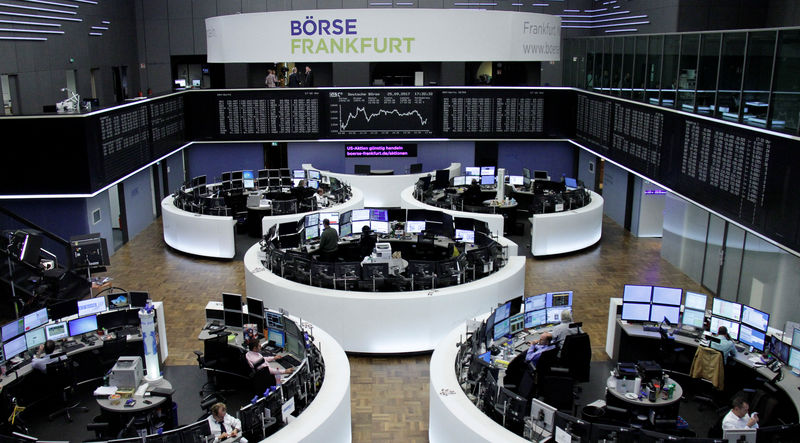 © Reuters. The German share price index, DAX board, is seen at the stock exchange in Frankfurt