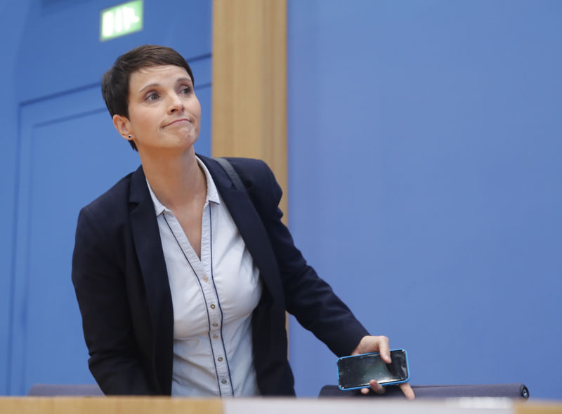 © Reuters. Frauke Petry durante entrevista em Berlim