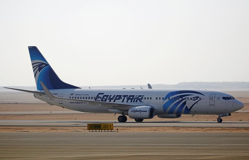 © Reuters. مصادر: مصر للطيران توقف رحلاتها بين القاهرة وأربيل بدءا من الجمعة